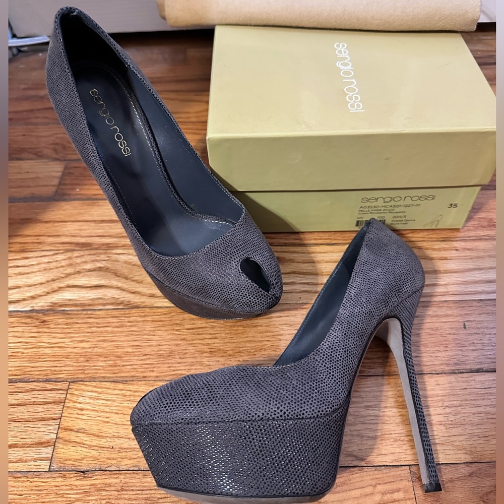 Sergio Rossi Textured Gray Platform Heels